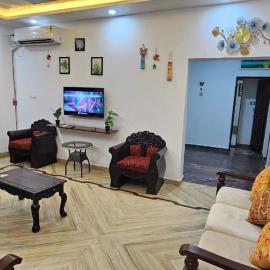 Hotel blue ocean baga beach away，位于阿伯来的酒店