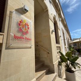 Ippolita Palace LUXURY ROOMS，位于奥特朗托的酒店