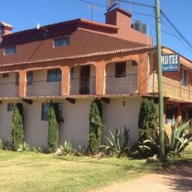 Hotel Lienzo Charro 1，位于瓦斯卡坎波的酒店