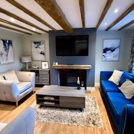 George Cottage, Alcester，位于奥尔斯特的酒店