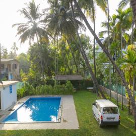 Awas Beach Stays By Glitz，位于阿利鲍格的酒店