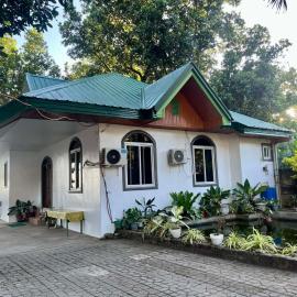 Seaside traveler's Inn by Camiguin Island Home，位于Catarman的酒店