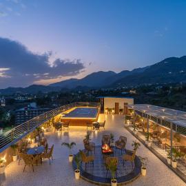 Perfectstayz Premium Dehradun at Rajpur road，位于德拉敦的酒店