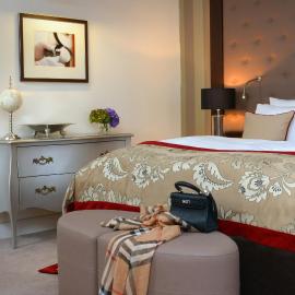 Romantik Hotel Burgkeller Residenz Kerstinghaus，位于梅森的酒店
