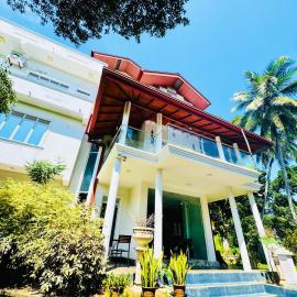 Sampath Grand Hotel，位于Mawanella的酒店