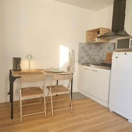 Studio Indépendant au calme，位于Cugand的酒店