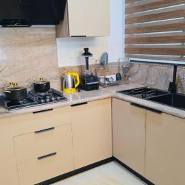 Grecel Luxury 3 Bedroom Apartment- F7，位于Ilado的酒店
