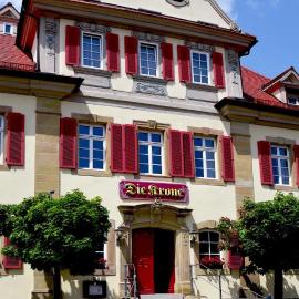Gasthof Die Krone，位于施韦比施哈尔的酒店