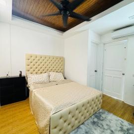 3BR w pool Near airport Condo with Work stations，位于公主港的酒店