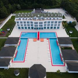 The Green Oasis Otel Spa,位于Kadıköy的酒店