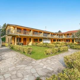 Residence La Perla with Shared Pool，位于蒙泰伊索拉的酒店