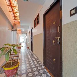 Super Hotel O Erode Bus Stand，位于埃罗德的酒店