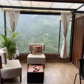 Refugio acogedor con vista a la montaña en Baños，位于Juivi的酒店