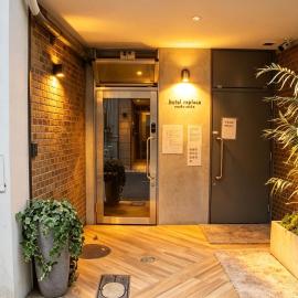 大阪市中心岛之内 日本桥站徒步2分钟 hotel replace，位于大阪的酒店