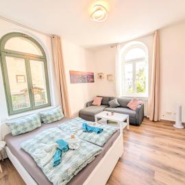 Urlaubsmagie - Ferienwohnung Unterholz - Sauna & Saisonaler Pool - UO0