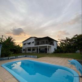 Casa completa, Praia e Rio，位于Extremóz的酒店