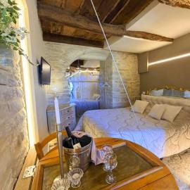 Borgo Spescia - La Teodorico- Piscina Parco Relax，位于圣索菲亚的酒店