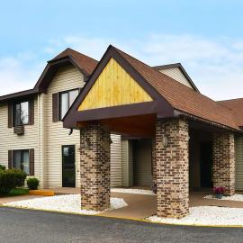 Travelodge by Wyndham Ishpeming/Marquette，位于Ishpeming的酒店