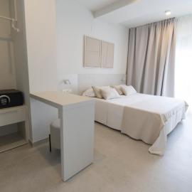 Hotel Roca Plana,位于安波拉的酒店