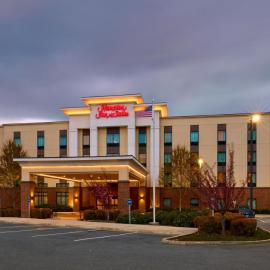 Hampton Inn & Suites Grants Pass，位于格兰茨帕斯的酒店