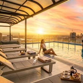 SKYCONDO - Sky Pool Experience in BKK - Laundry included，位于金边的酒店