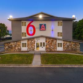 Motel 6 Little Rock AR South，位于小石城的酒店