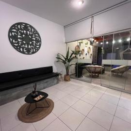Los Pulpos Beach House，位于Bombiso的酒店