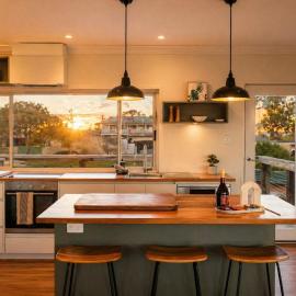 Central Goolwa- Coastal Family & Friend Retreat