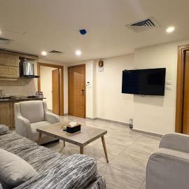 Jawheret S Hotel Suite，位于安曼的酒店