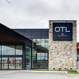 OTL Gouverneur Saguenay,位于萨格奈的酒店