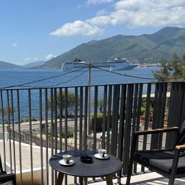 Seafront apartment Tivat，位于唐加拉斯特瓦的酒店