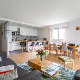 Appartement spacieux 4 chambres，位于克劳德的酒店