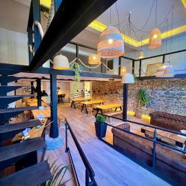 Bajamar hostel，位于拉雷多的酒店