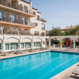 Hotel Canal Olímpic,位于卡斯特尔德费尔斯的酒店
