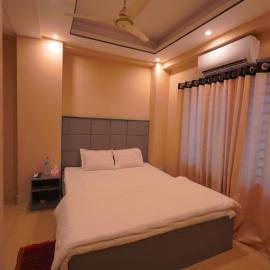 Sylhet Hotel Grand Usman，位于巴纳内拉斯的酒店