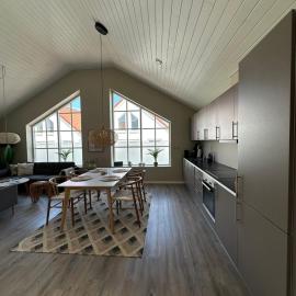Holiday apartment in the heart of Blokhus，位于布洛克胡斯的酒店
