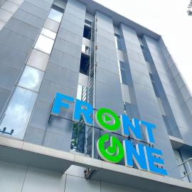 Front One Hotel Gresik,位于Panggang的酒店