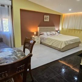 CityCenterHotel Shkoder，位于斯库台的酒店
