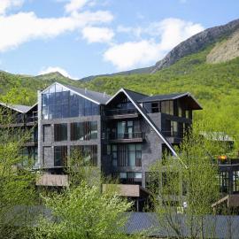 Grotto Resort & Restaurant，位于库巴的酒店