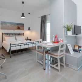 Milva Apartments，位于科斯镇的酒店