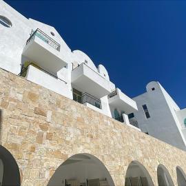 MiLen BGX by Santorini Residence，位于德尔米的酒店