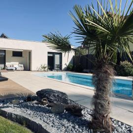 Studio avec piscine，位于Beinheim的酒店