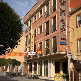 Hotel Vadorrey，位于Roa的酒店