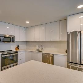 Walk to MIT & T Stop! Kendall Square Extended Base，位于剑桥的酒店