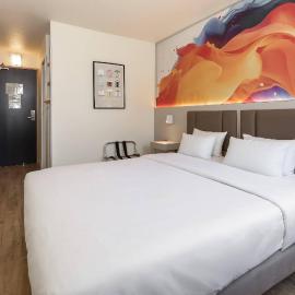 Comfort Hotel Lille L'Union，位于图尔昆的酒店