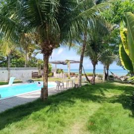 Suites Dupla beira mar Carapibus，位于康德的酒店