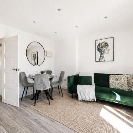 Spacious Ealing Broadway 1Bed Flat - Terrace & Near Tube