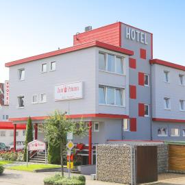 Hotel Zum Prinzen Sinsheim，位于辛斯海姆的酒店