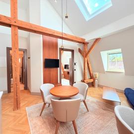 Amaroo - Boarding & Serviced Apartments "Regia"，位于波茨坦的酒店