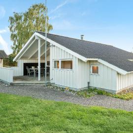 Stunning Home In Strøby With Wifi，位于Strøby的酒店